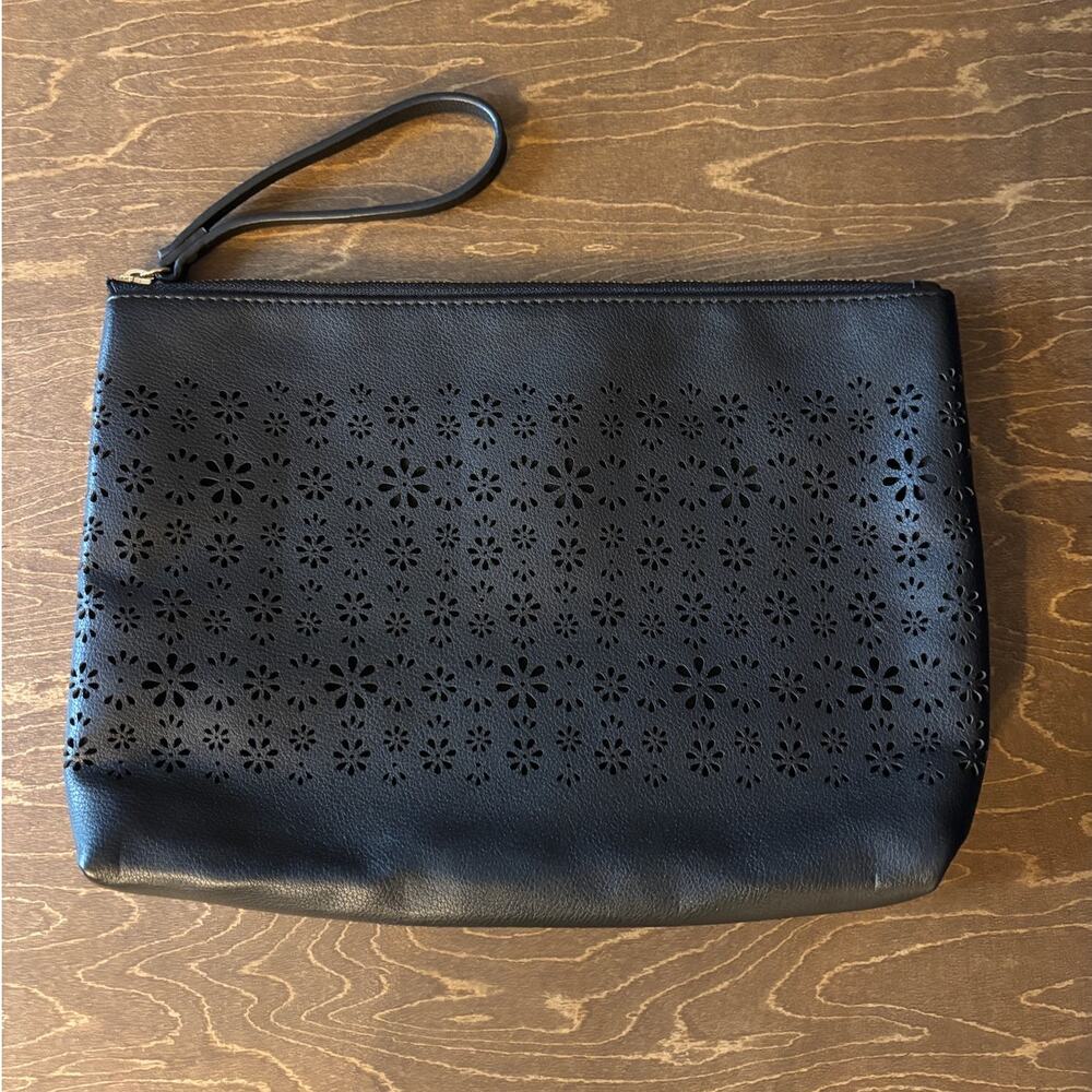 Boutique Black Laser Cut Floral Clutch Purse Event Date Night Wedding Bag